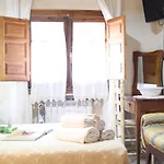 Y Monfrague Apartament *