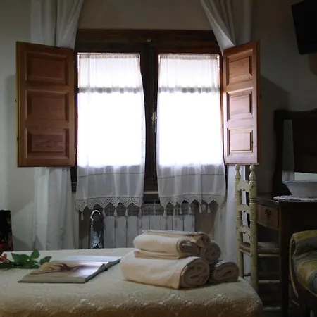Y Habitacionesla Canada Monfrague * Torrejon el Rubio